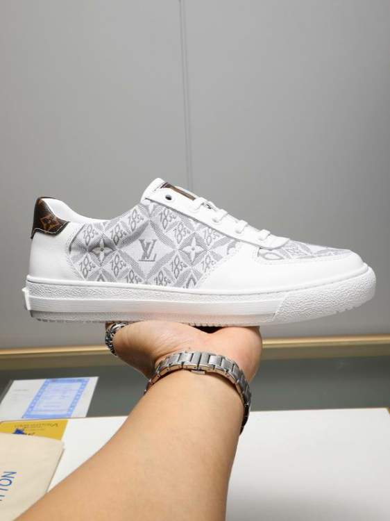 Picture of Louis Vuitton Shoes _SKULVsz38-44hnq100915758